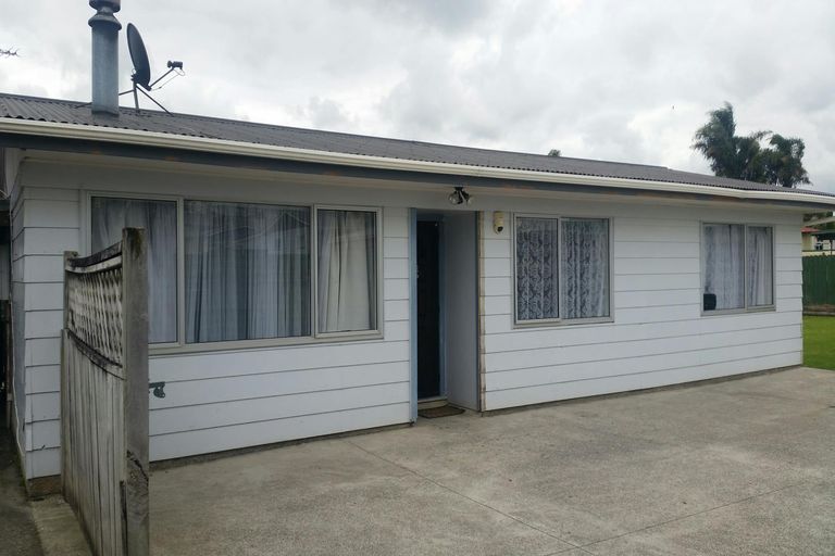 Photo of property in 24b Tironui Station Road, Papakura, 2112