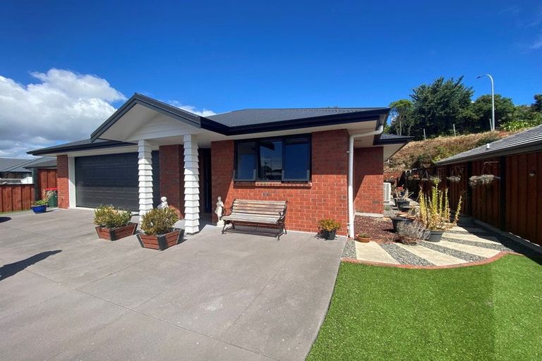 Photo of property in 18 Nukuroa Close, Waitara, 4320
