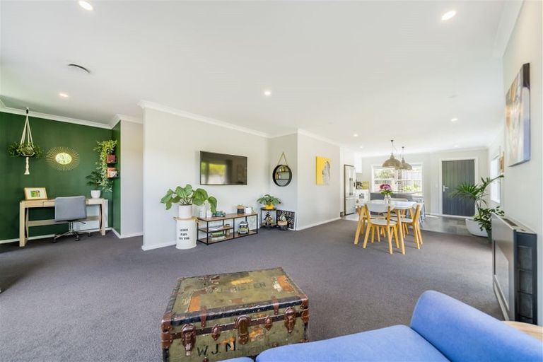 Photo of property in 160a John Burke Drive, Aotea, Porirua, 5024