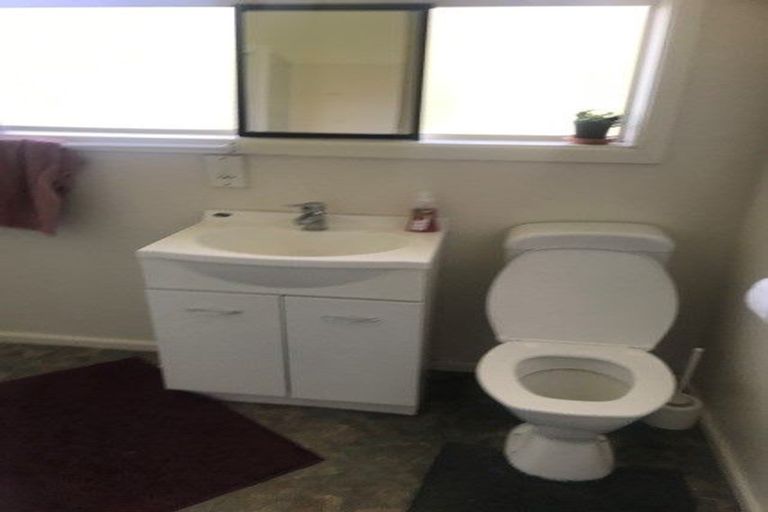 Photo of property in 13 Kipax Place, Riccarton, Christchurch, 8011