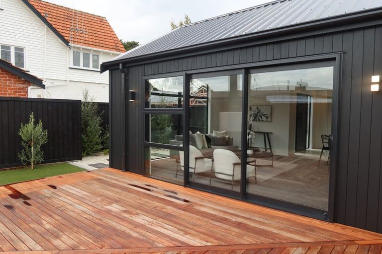 Photo of property in 76 Slacks Road, Awapuni, Palmerston North, 4412