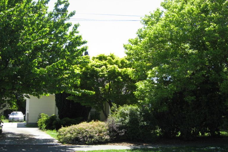 Photo of property in 28 Attlee Crescent, Bryndwr, Christchurch, 8053