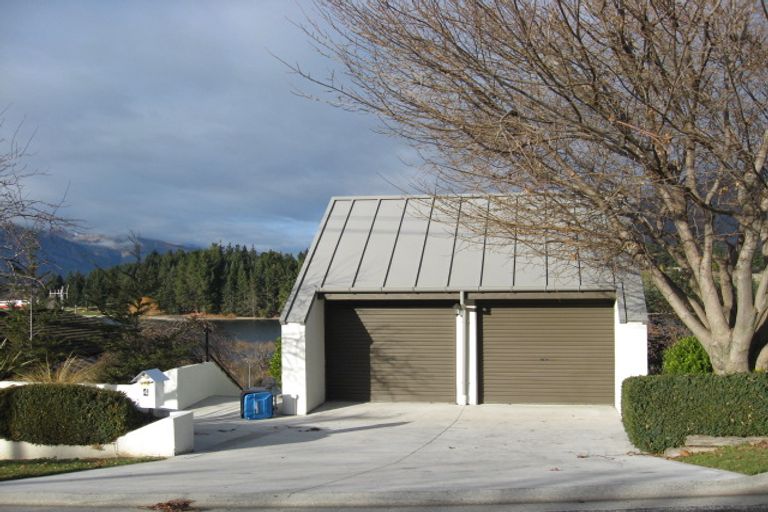 Photo of property in 4 The Terrace, Queenstown, 9300
