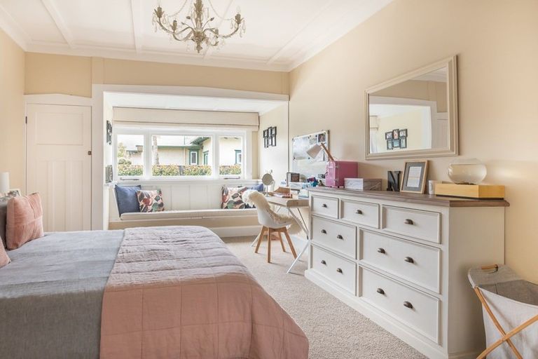 Photo of property in 16 Selwyn Crescent, College Estate, Whanganui, 4500