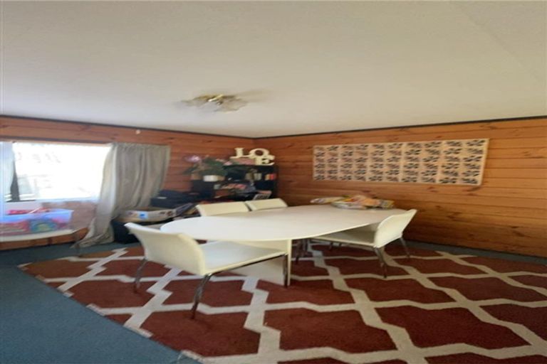 Photo of property in 1/34 Gatman Street, Birkdale, Auckland, 0626