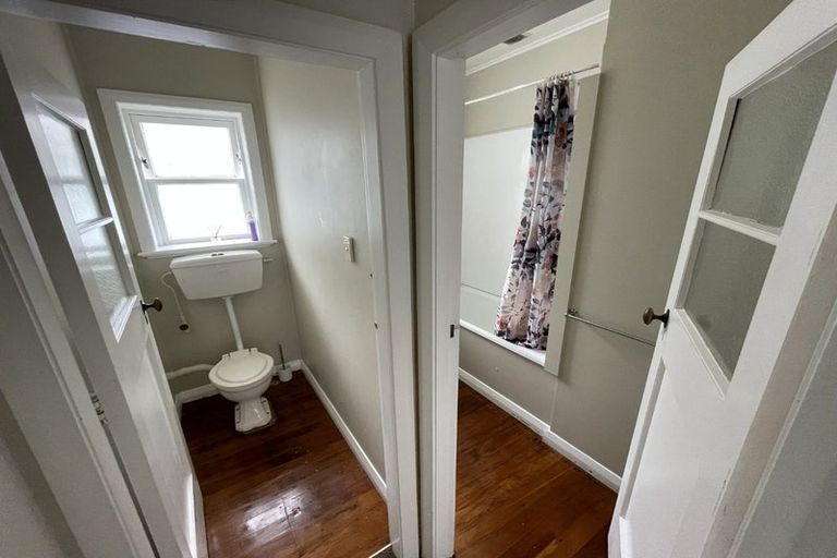 Photo of property in 6 Raymond Terrace, Fairfield, Lower Hutt, 5011