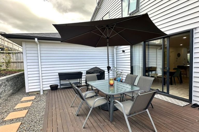 Photo of property in 24 Matahae Drive, Flat Bush, Auckland, 2019