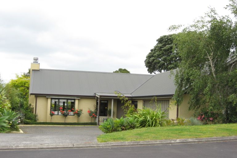 Photo of property in 8 Jacaranda Court, Pukekohe, 2120