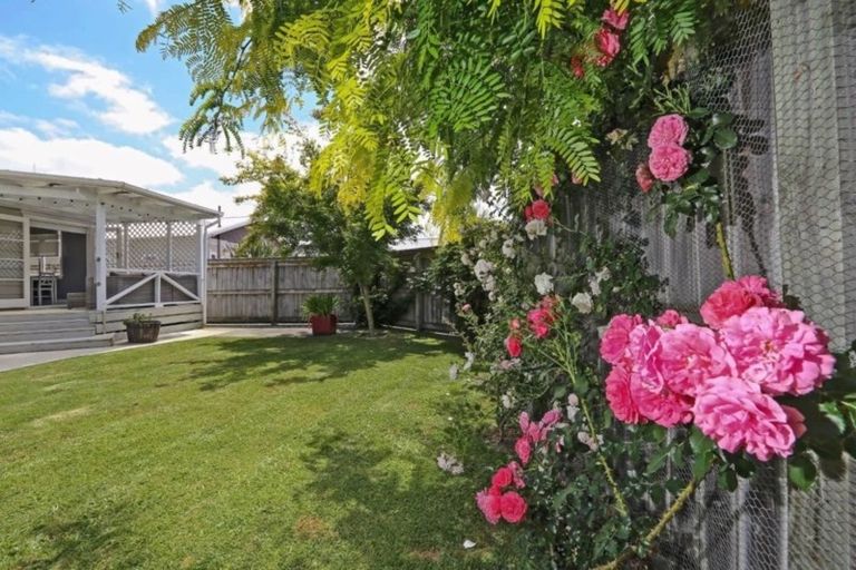 Photo of property in 206 Lascelles Street, Saint Leonards, Hastings, 4120