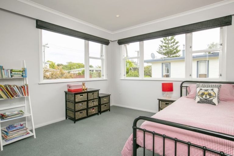 Photo of property in 14 Fergusson Street, Solway, Masterton, 5810