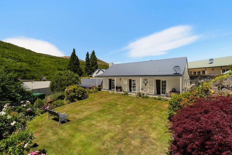 Photo of property in 34 Cardigan Street, Arrowtown, 9302