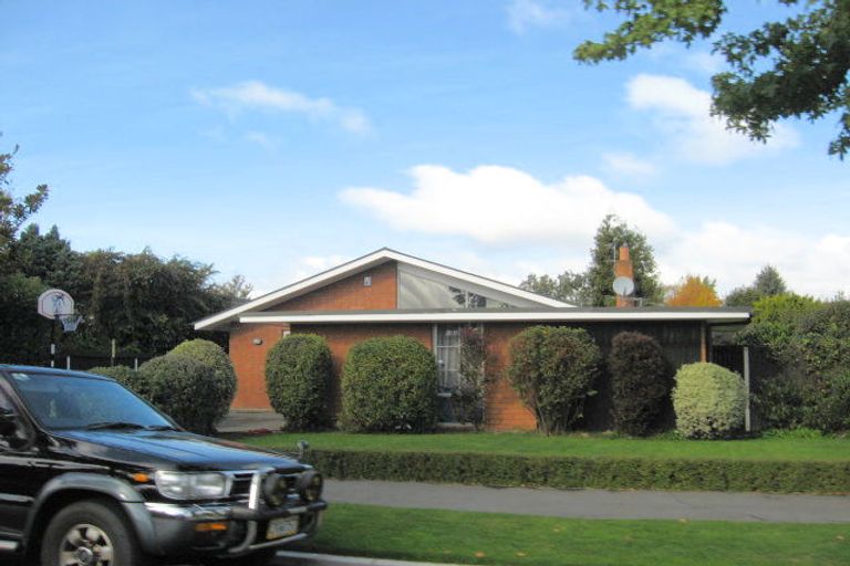 Photo of property in 8 Hanover Place, Ilam, Christchurch, 8041