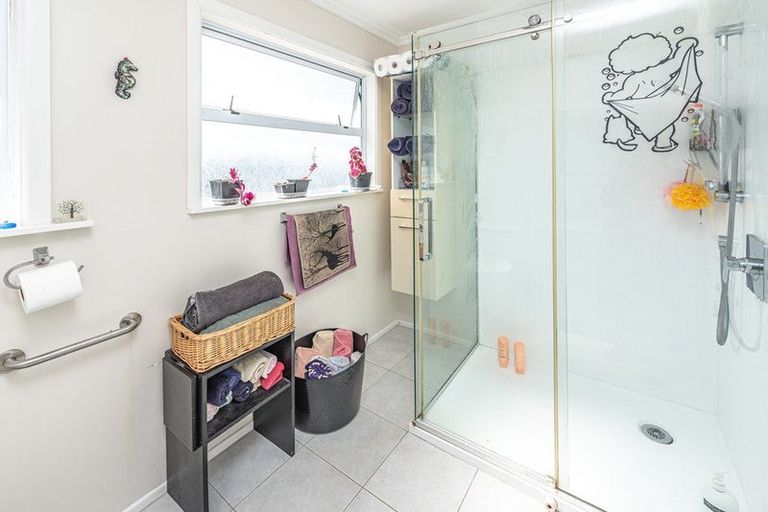 Photo of property in 32 Hood Street, Castlecliff, Whanganui, 4501