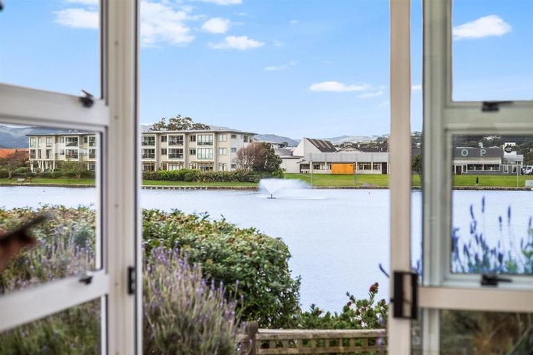 Photo of property in 1 Lakeside Villas, Whitby, Porirua, 5024