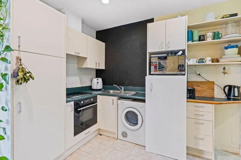 Photo of property in Terrace Tower Apartments, 5d/126 The Terrace, Wellington Central, Wellington, 6011
