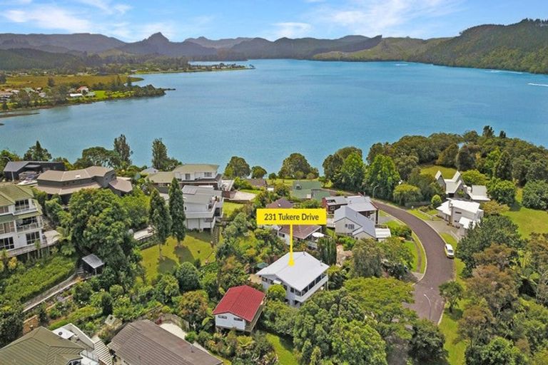 Photo of property in 231 Tukere Drive, Whangamata, 3620