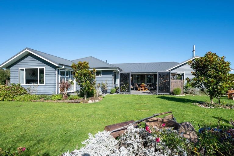 Photo of property in 26 Lacebark Drive, Kinloch, Taupo, 3377