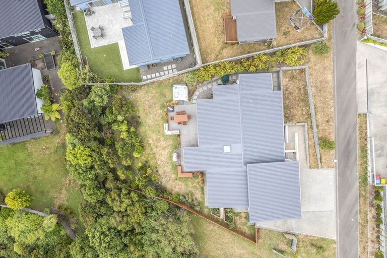 Photo of property in 50 Endeavour Drive, Whitby, Porirua, 5024