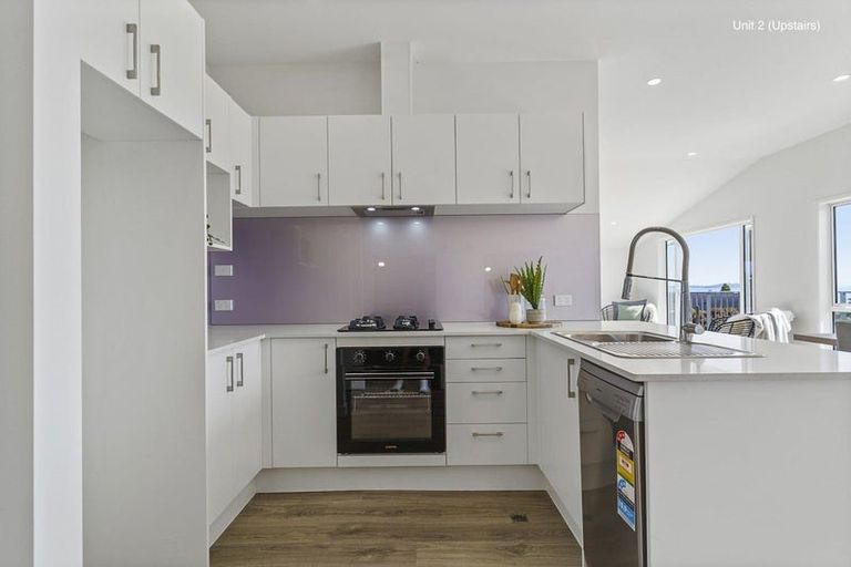 Photo of property in 16 Paisley Street, Mellons Bay, Auckland, 2014