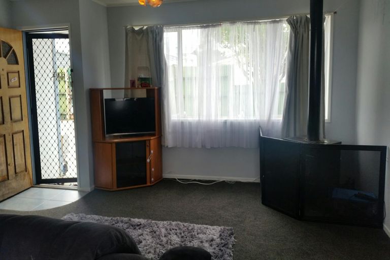 Photo of property in 24b Tironui Station Road, Papakura, 2112