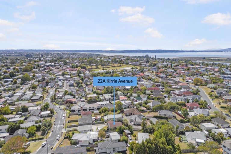 Photo of property in 22a Kirrie Avenue, Te Atatu South, Auckland, 0610