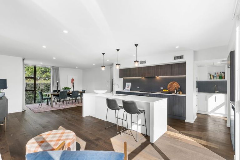 Photo of property in 42 Tui Street, Fendalton, Christchurch, 8041