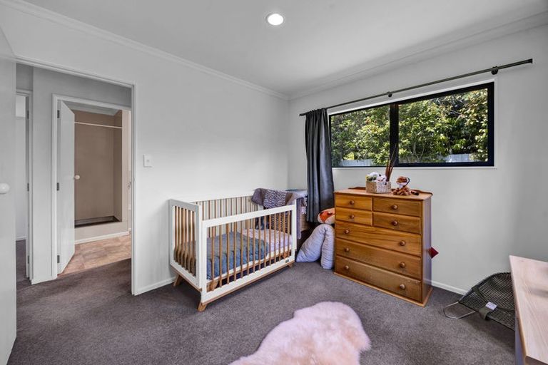 Photo of property in 21 Tawari Street, Inglewood, 4330