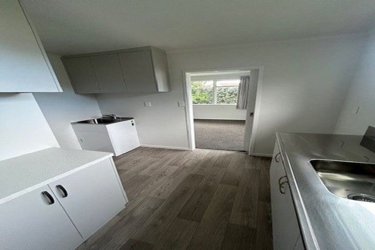 Photo of property in 24 Manaia View Road, One Tree Point, 0118