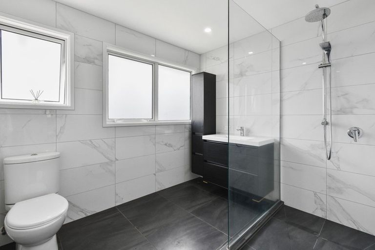 Photo of property in 1 Matipo Drive, Tuakau, 2121