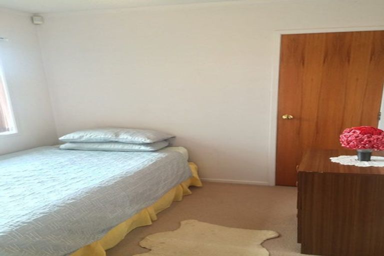 Photo of property in 11b Camden Place, Papatoetoe, Auckland, 2025