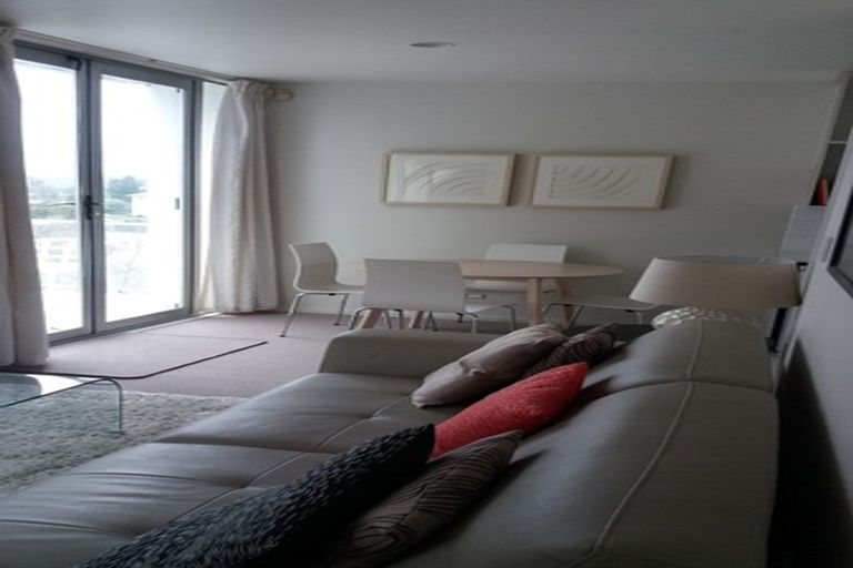 Photo of property in 4/15 Peterborough Street, Christchurch Central, Christchurch, 8013