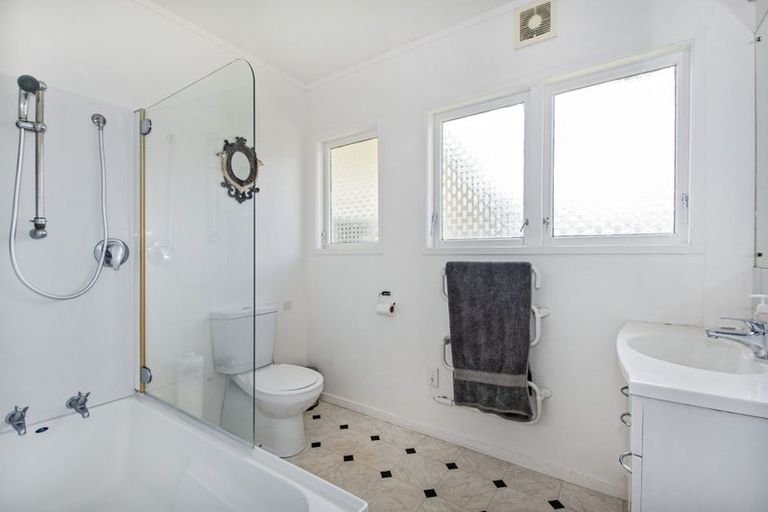 Photo of property in 11 Avon Street, Tikipunga, Whangarei, 0112