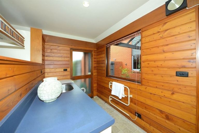 Photo of property in 6 Frith Place, Burnside, Christchurch, 8053