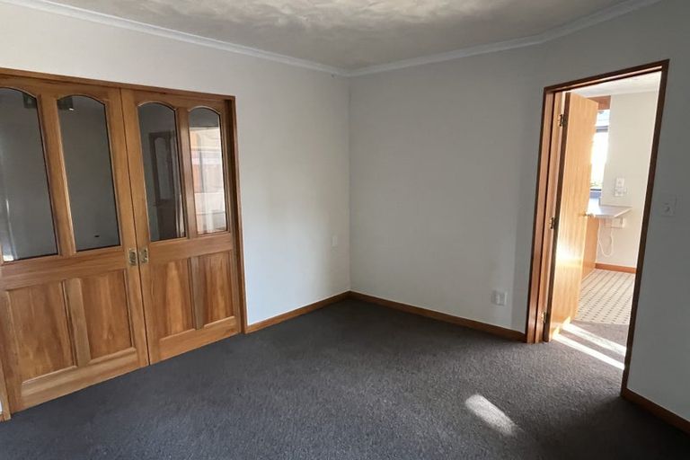 Photo of property in 9a Phoenix Avenue, Hokowhitu, Palmerston North, 4410