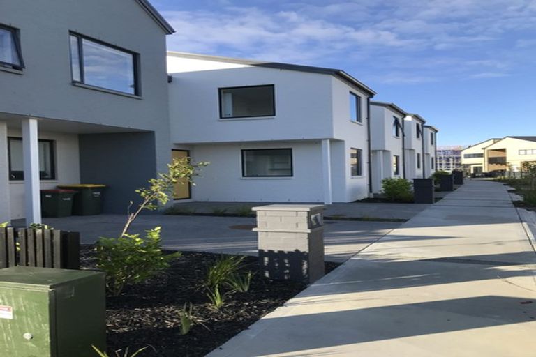 Photo of property in 18 Frank Gill Road, Hobsonville, Auckland, 0616