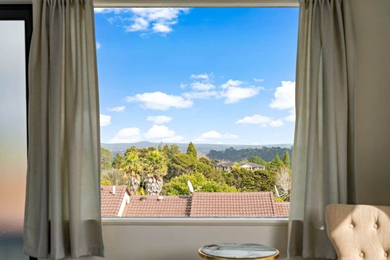 Photo of property in 15b Glendhu Road, Bayview, Auckland, 0629