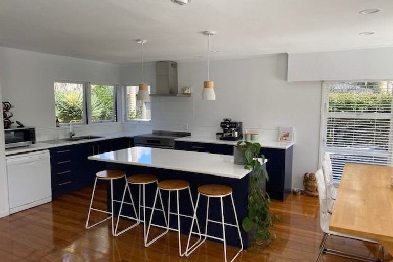 Photo of property in 28 Carr Street, Te Kamo, Whangarei, 0112