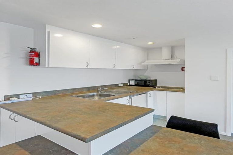 Photo of property in Capital Hill Apartments, 19/54 Hill Street, Thorndon, Wellington, 6011