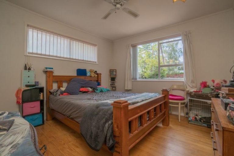 Photo of property in 46 Lantana Road, Green Bay, Auckland, 0604