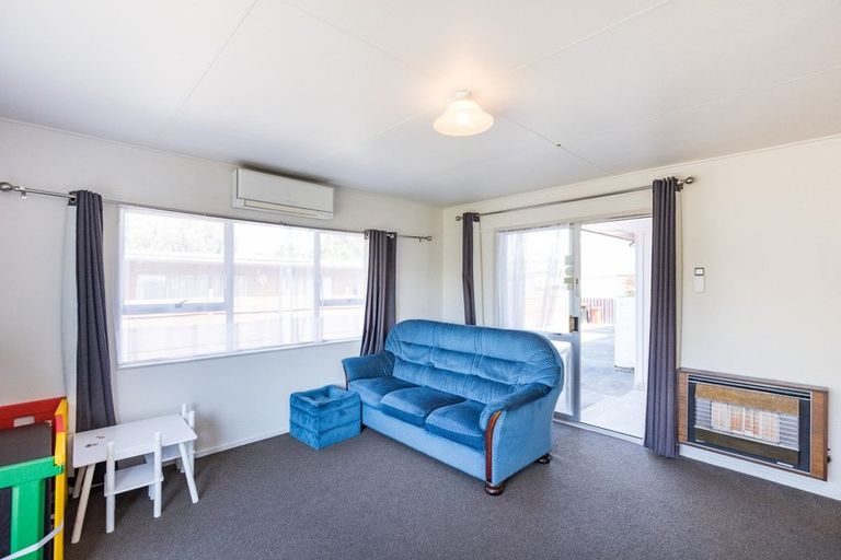 Photo of property in 6a Purdie Place, Milson, Palmerston North, 4414