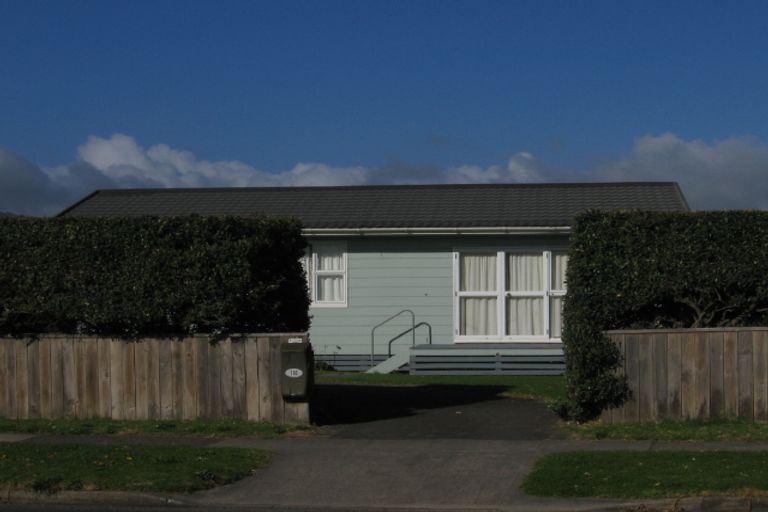 Photo of property in 110 Field Way, Waikanae Beach, Waikanae, 5036