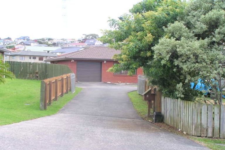 Photo of property in 3 Sherpa Place, Massey, Auckland, 0614