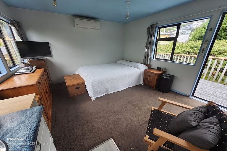 Photo of property in 536 Broadway, Strathmore Park, Wellington, 6022