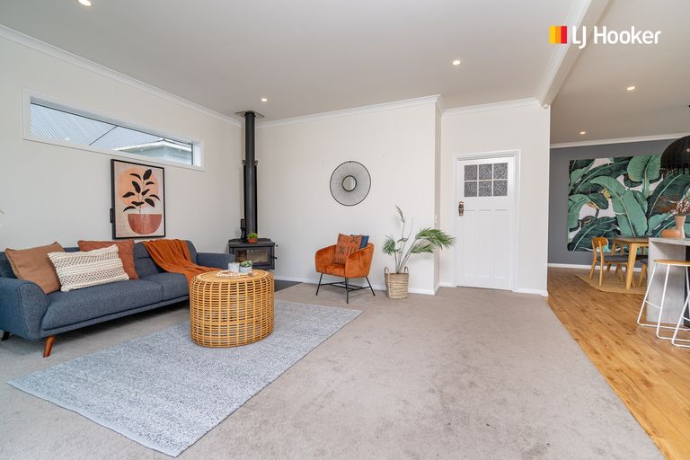 Photo of property in 65 Hargest Crescent, Saint Kilda, Dunedin, 9012