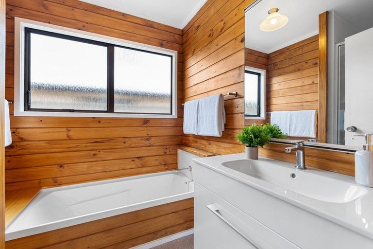 Photo of property in 34a Hatton Road, Orewa, 0931