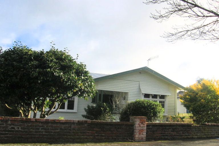 Photo of property in 52 Bryant Street, Takaro, Palmerston North, 4412