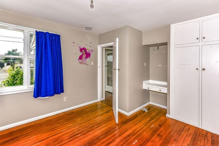 Photo of property in 12 Rowan Avenue, Aranui, Christchurch, 8061