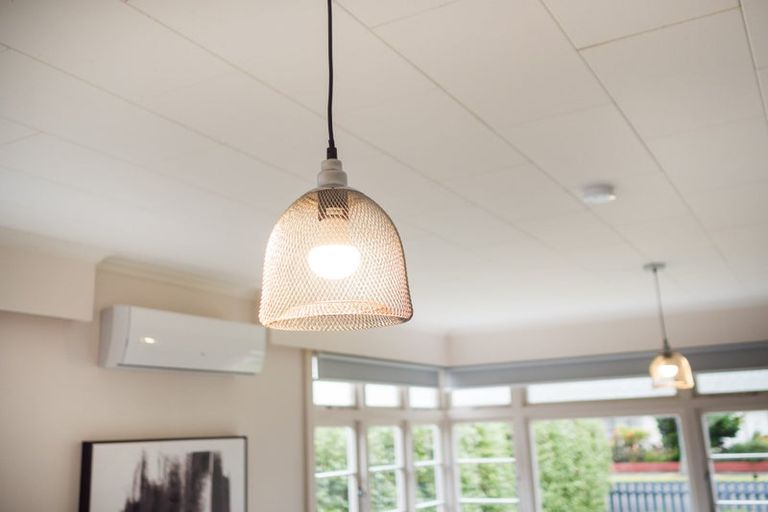 Photo of property in 32 Pahiatua Street, Hokowhitu, Palmerston North, 4410