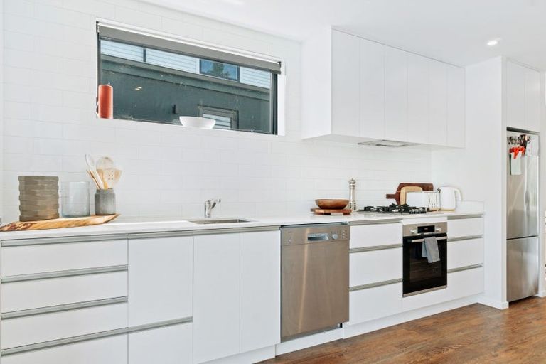 Photo of property in 39 Red Cottage Drive, Lake Hayes, Queenstown, 9304