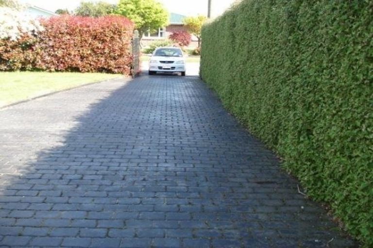 Photo of property in 32 Flower Street, Bryndwr, Christchurch, 8053